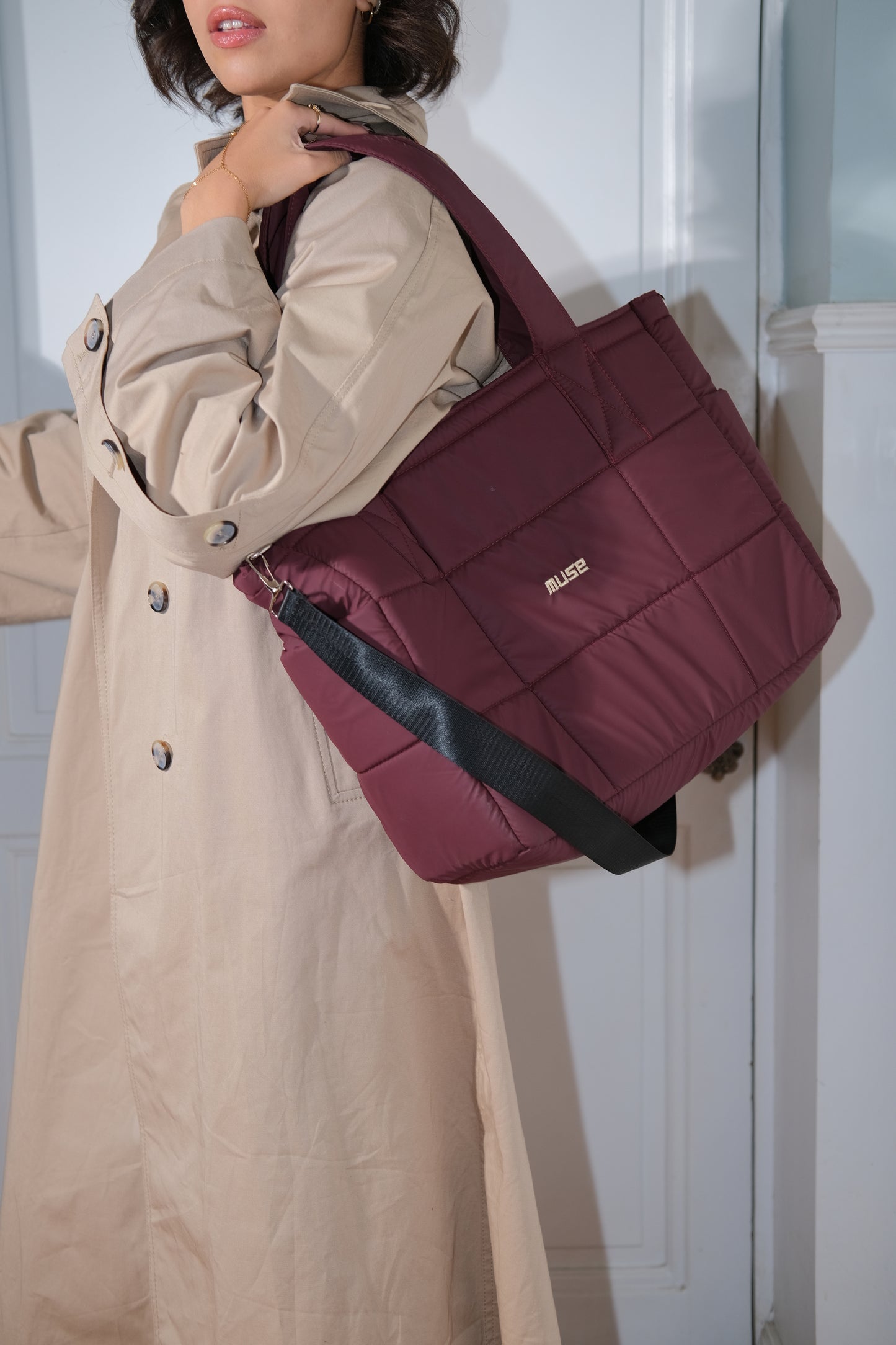 Muse puffer bag in burgundy
