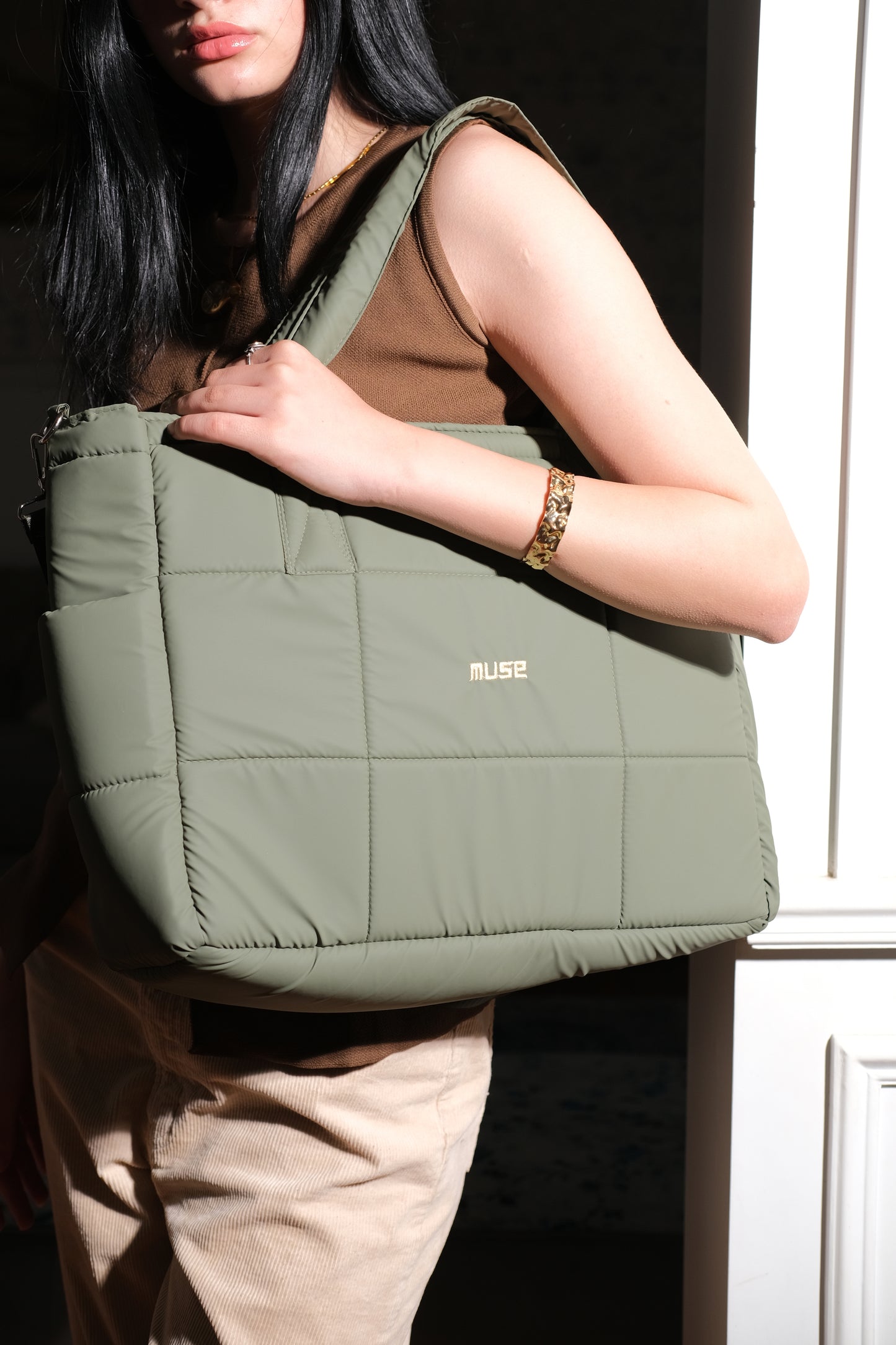 Muse puffer bag in Olive