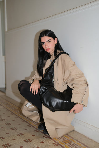 The croissant bag in midnight( Leather )