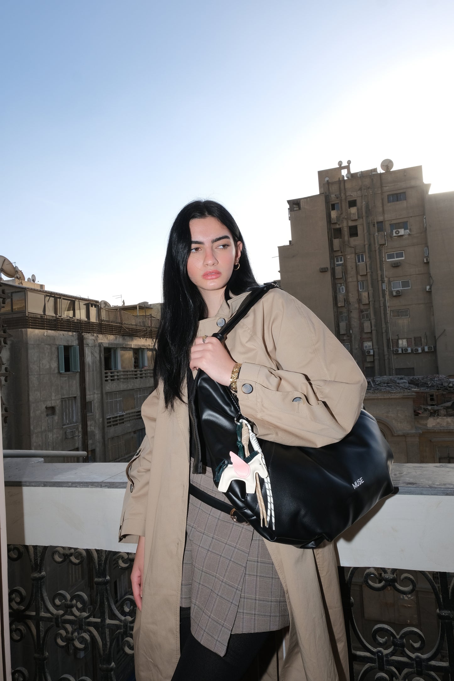 The croissant bag in midnight( Leather )