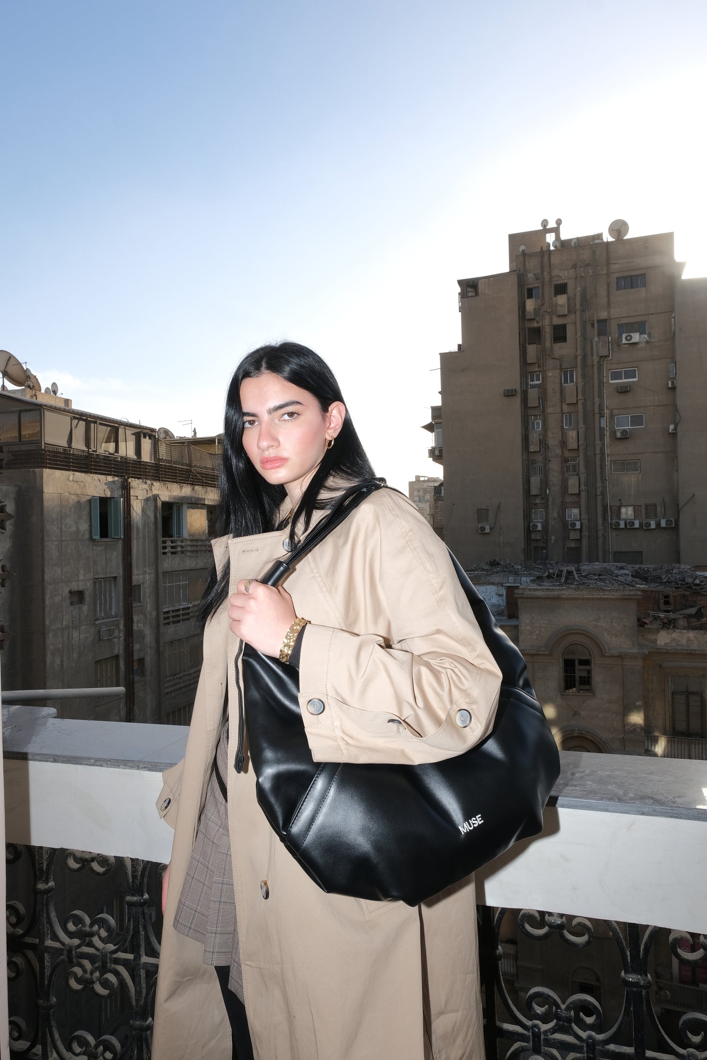 The croissant bag in midnight( Leather )