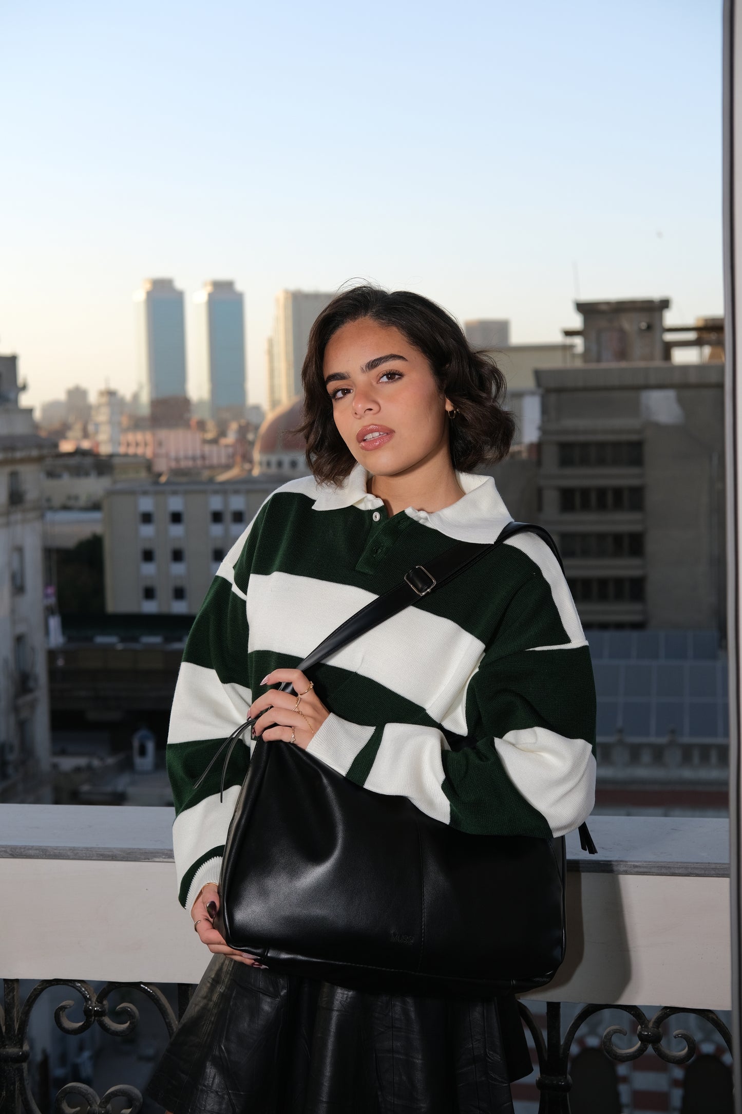 Viona tote bag in black ( Leather )